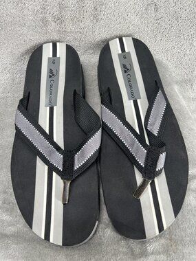 Colorado Men’s 9 Black Gray Striped Flip Flops Walking Slip on Slides Sandals